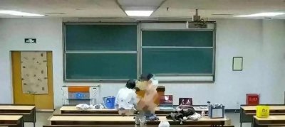 ​某大学401“教室门”不雅视频流出，同学揭露细节，真的毁三观