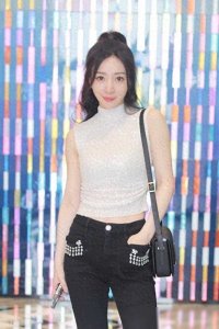 ​柳岩的一波福利照