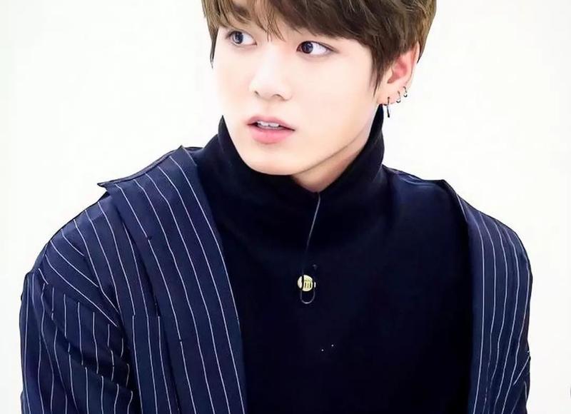 异地恋一句话试探他爱不爱你，异地恋试探他爱不爱你(异地恋怎么知道他爱不爱你)