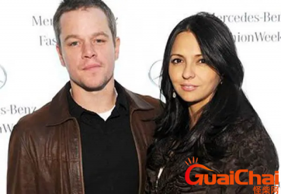 ​马特达蒙近照显得苍老-身价数亿名气高爱上酒保妻子不变心