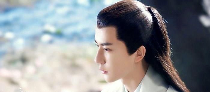 被于朦胧的新照片惊艳, 这还是当年那个怯生生的小孩吗?