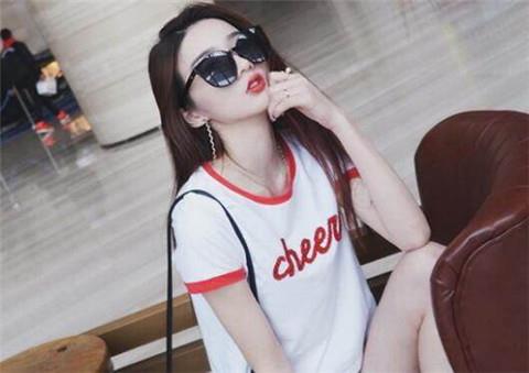 刚刚认识的女生不开心