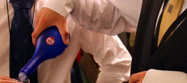 揭开真相，不要再痴迷所谓“中华烟3字头”、红标梦之蓝，那是智商税！