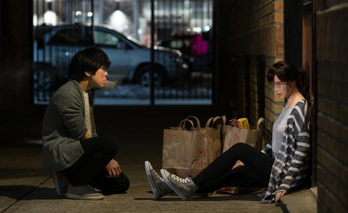 日本男子与自己的“硅胶女友”的日常，生活温馨恩爱有加