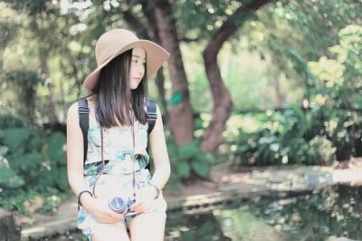 ​我想我应该不会爱你 但我却爱上了你