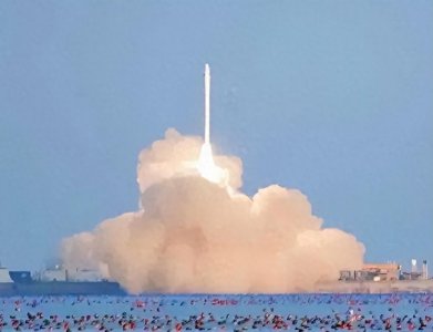 ​我国运载火箭发射失败，搭载卫星坠毁于酒泉卫星发射中心