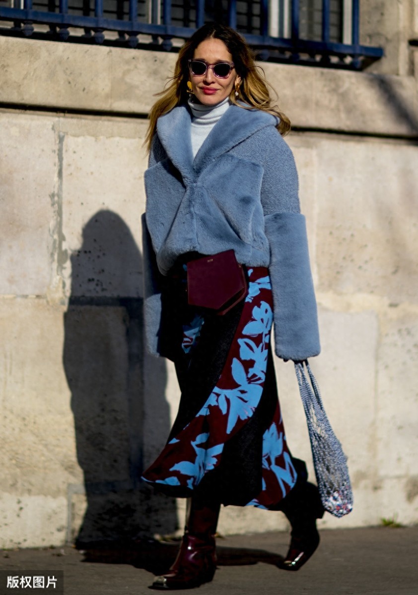 有种蓝叫“雾霾蓝”,有点朦胧的高级感!