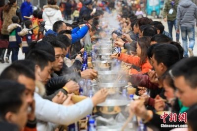 ​贵州榕江千人同享牛瘪宴