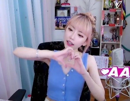 斗鱼一姐周淑仪美照!青春靓丽令人心动