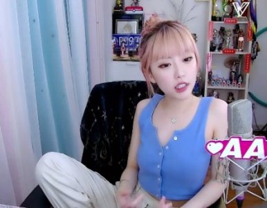 ​斗鱼一姐周淑仪美照！青春靓丽令人心动