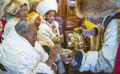 ​风雪高原行丨藏北人家“四世同堂”年味浓