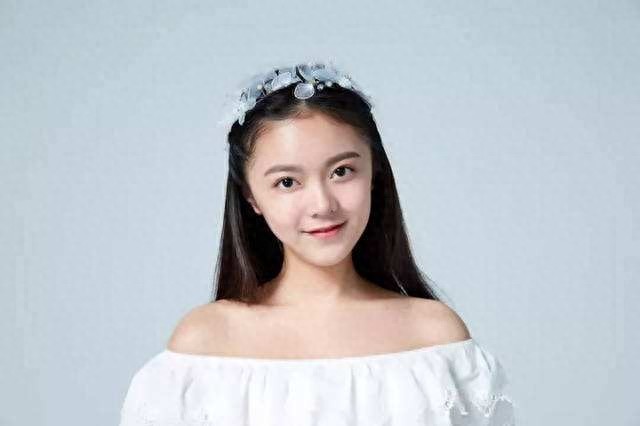 赵今麦:一颗冉冉升起的超级新星,又一个“国民闺女”