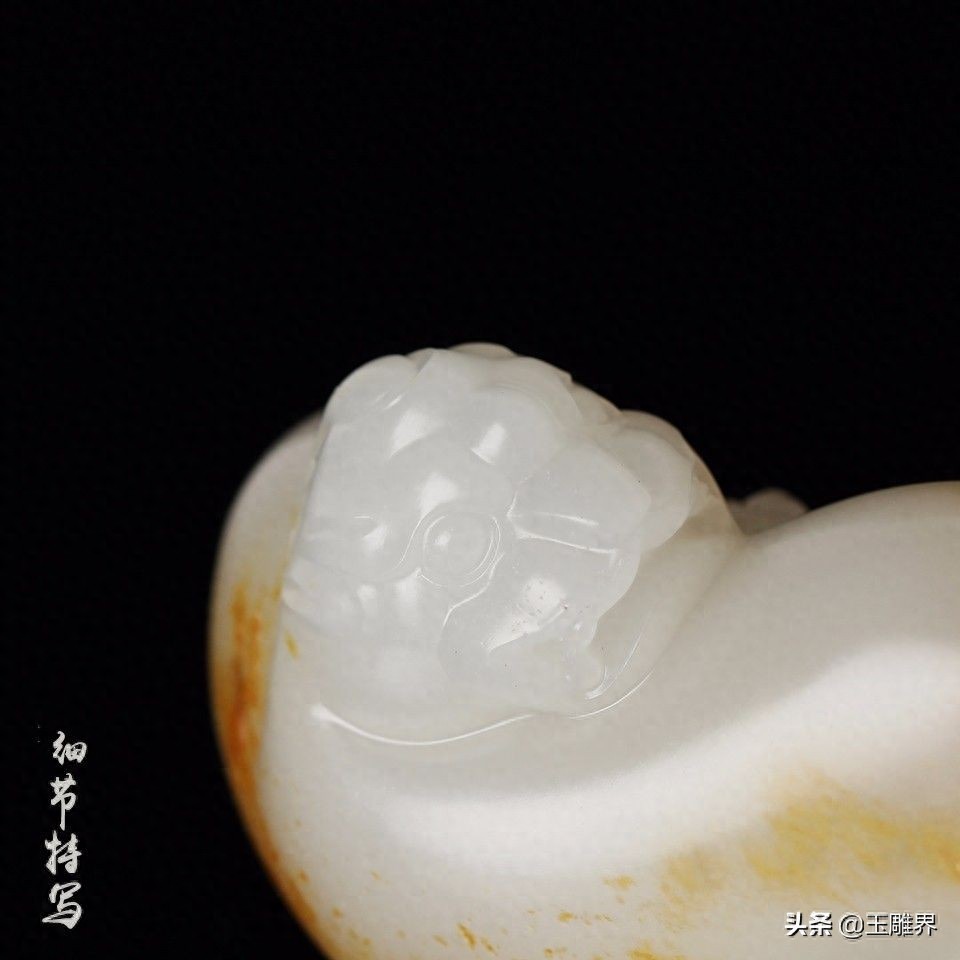 和田玉独籽雕刻神兽天禄,与麒麟齐名,却很少人听过