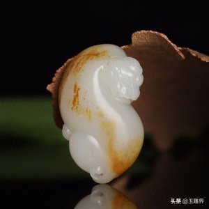 ​和田玉独籽雕刻神兽天禄，与麒麟齐名，却很少人听过