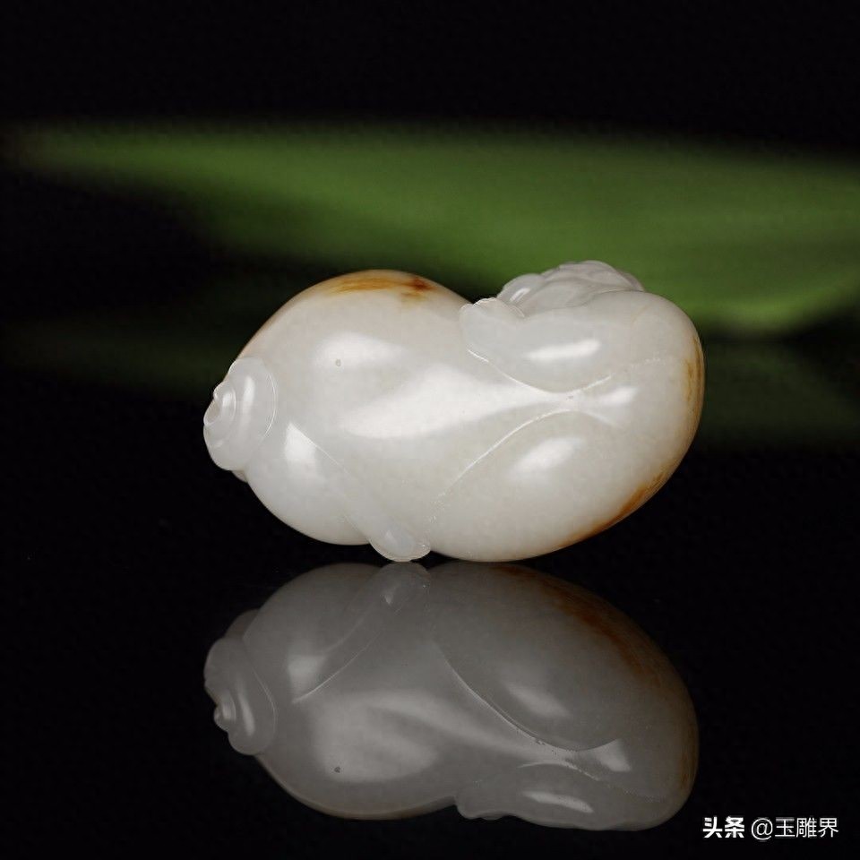 和田玉独籽雕刻神兽天禄,与麒麟齐名,却很少人听过