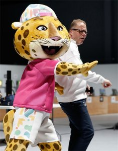 ​「青奥会」射击——赛场上舞动的“潘迪”