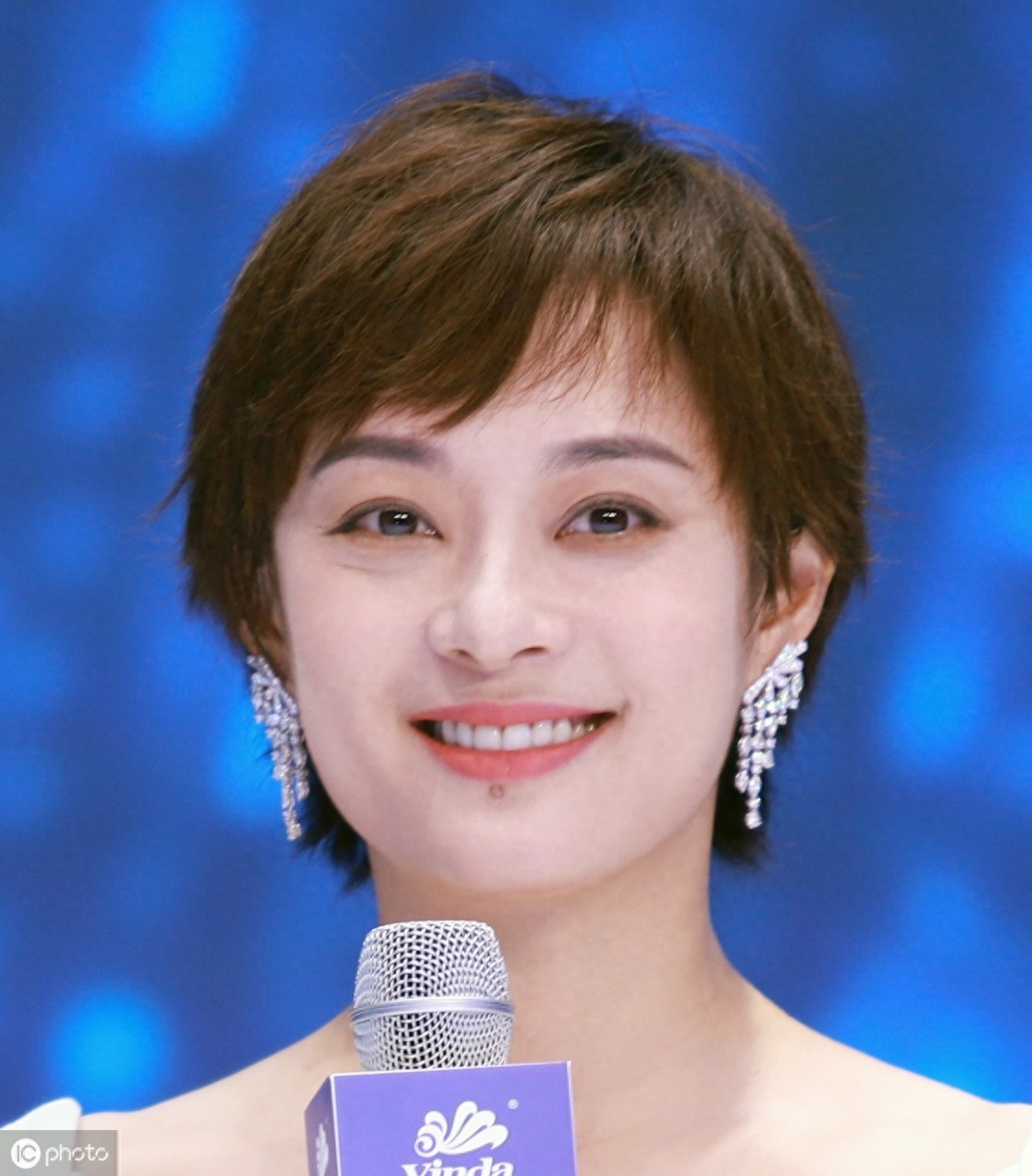 孙俪,近几年的美照,笑起来很天真