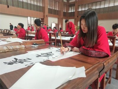 ​“东方才女”“书坛才女”冯青青——作品赏析