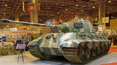 ​二战陆战之王中的王者，战争末期德军陆地钢铁巨兽，虎王重型坦克