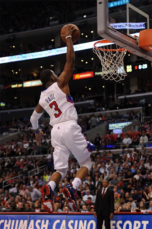 “圣保罗”扣篮集锦。看过的举手