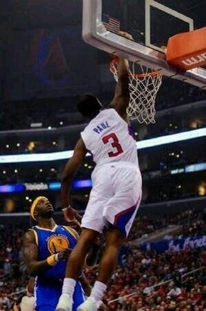 “圣保罗”扣篮集锦。看过的举手