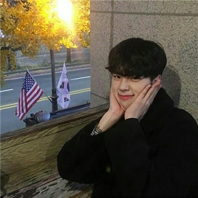 独特吸引人的男生快手头像