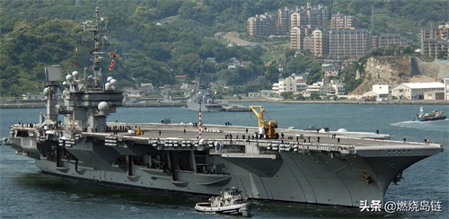 世界常规动力航母的巅峰——已经退役的美国“小鹰”级航空母舰