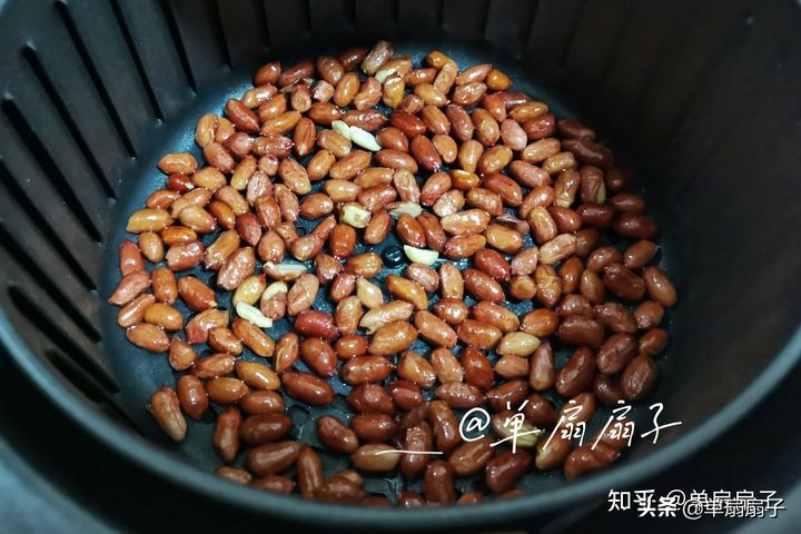 空气炸锅炸花生米怎么炸（油炸花生米详细步骤）