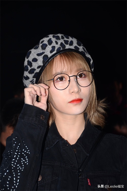 GNZ48成员刘力菲、陈珂、唐莉佳亮相上海时装周