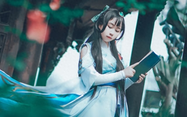 我在皇宫当巨巨 未依依