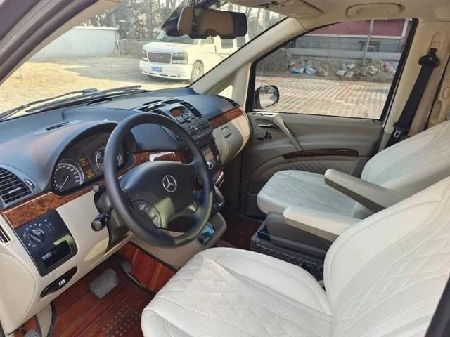 11款奔驰唯雅诺改装房车(改装房车的好底子奔驰维亚诺)(13)