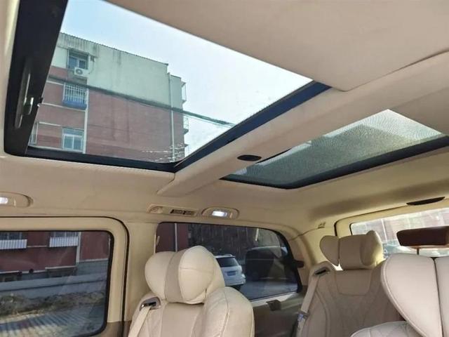 11款奔驰唯雅诺改装房车(改装房车的好底子奔驰维亚诺)(14)