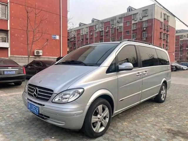 11款奔驰唯雅诺改装房车(改装房车的好底子奔驰维亚诺)(3)