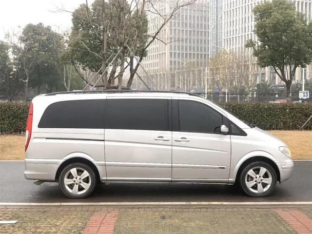 11款奔驰唯雅诺改装房车(改装房车的好底子奔驰维亚诺)(27)