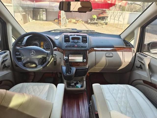 11款奔驰唯雅诺改装房车(改装房车的好底子奔驰维亚诺)(7)