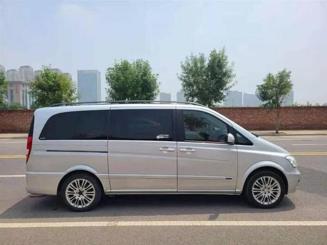 11款奔驰唯雅诺改装房车(改装房车的好底子奔驰维亚诺)(19)