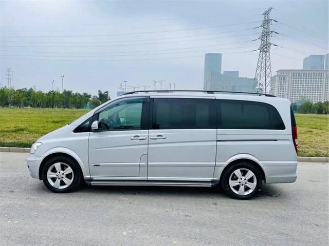 11款奔驰唯雅诺改装房车(改装房车的好底子奔驰维亚诺)(24)