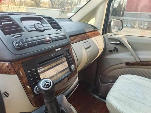 11款奔驰唯雅诺改装房车(改装房车的好底子奔驰维亚诺)(10)