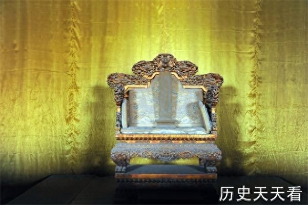 实地探访清东陵慈禧墓地，被孙殿英盗掘后只剩下棺椁