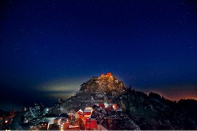 ​@所有自媒体创作者，武当山景区免票政策来啦！