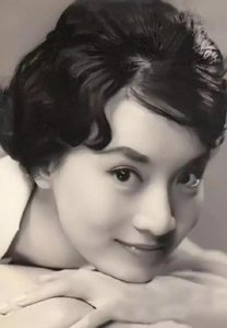 ​16岁出道一夜爆红，第一届金马奖女主角，嫁富商隐退，心脏病离世