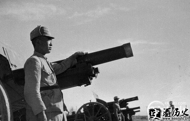 八路军辣椒炮弹打碉堡：日军抱头鼠窜
