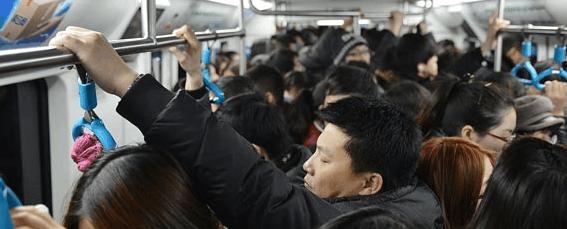 成都地铁涨价就涨价态度能不能好点, 还有什么时候才能推出月卡?