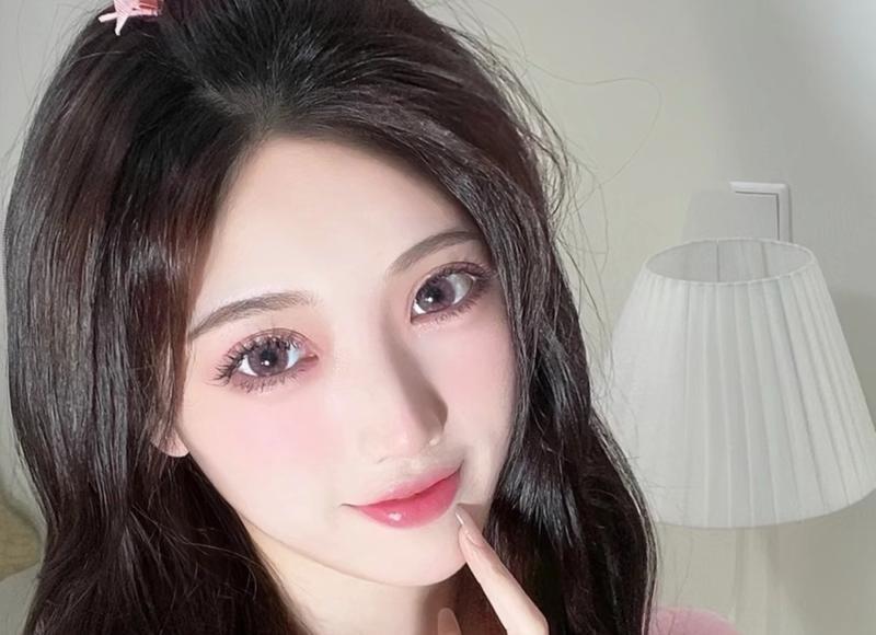 害羞的女孩不喜欢你的表现是什么 怎么样去追求害羞的女孩