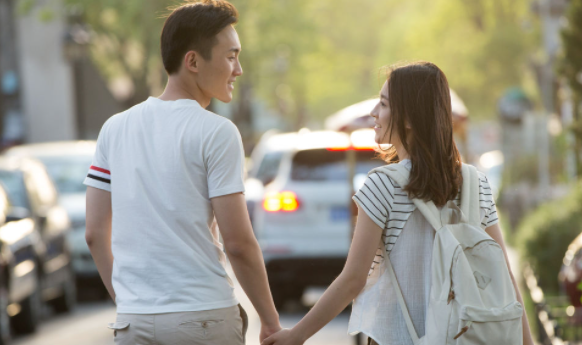 女孩子最想要什么,在感情里女生最需要的是什么图5