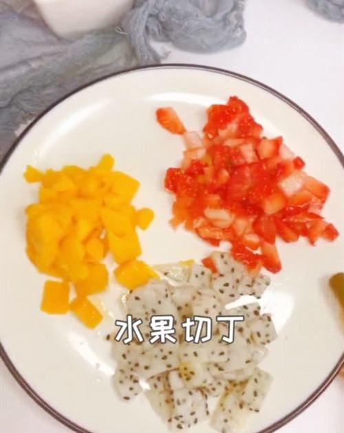 如何制作披萨家常做法,自己在家制作披萨最简单的方法图3