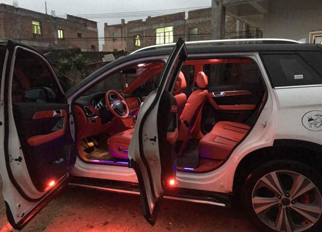 国产哈弗H6 COUPE内饰改装够骚气，90%车主难接受