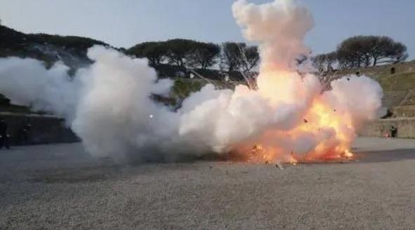 历史火药是谁发明出来的（火药的起源与创造者）  3