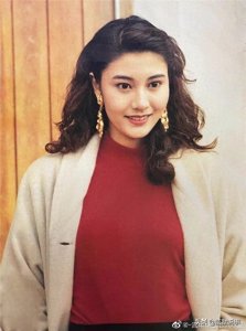 ​香港艺人李嘉欣的那些惊艳美照，你见过多少？
