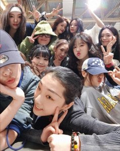 ​火箭少女101同框合照